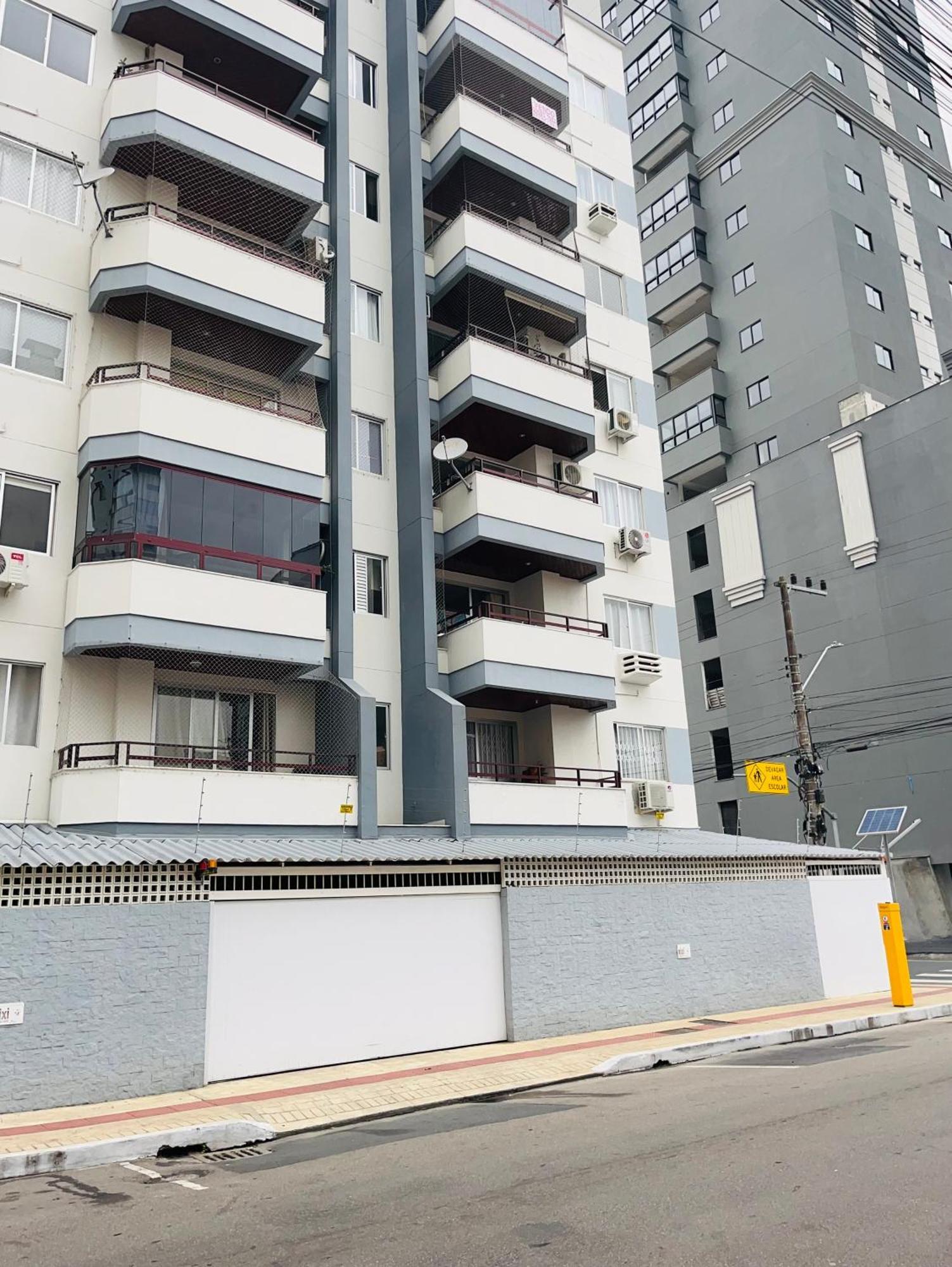 Apartamento Super Bem Localizado!